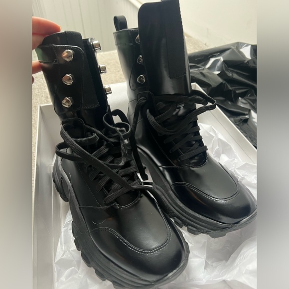 New In Box: L’intervale Severine Black Box Boot - Picture 5 of 5